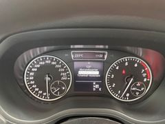 MERCEDES-BENZ B220 4Matic/KAMERA/ILS/TOTWI/