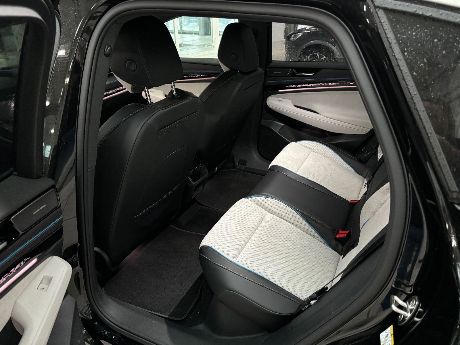 Volkswagen ID.7 Pro IQ-LIGHT NAVI MASSAGE 360°KAMERA ACC foto 5