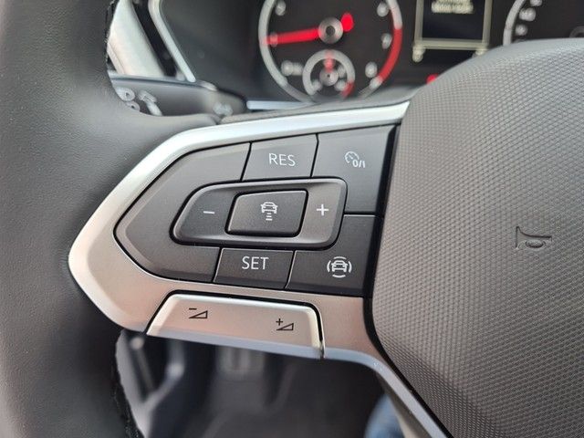 Fahrzeugabbildung Volkswagen T-Cross Move AHK Climatronic ACC PDC RFK SH LM
