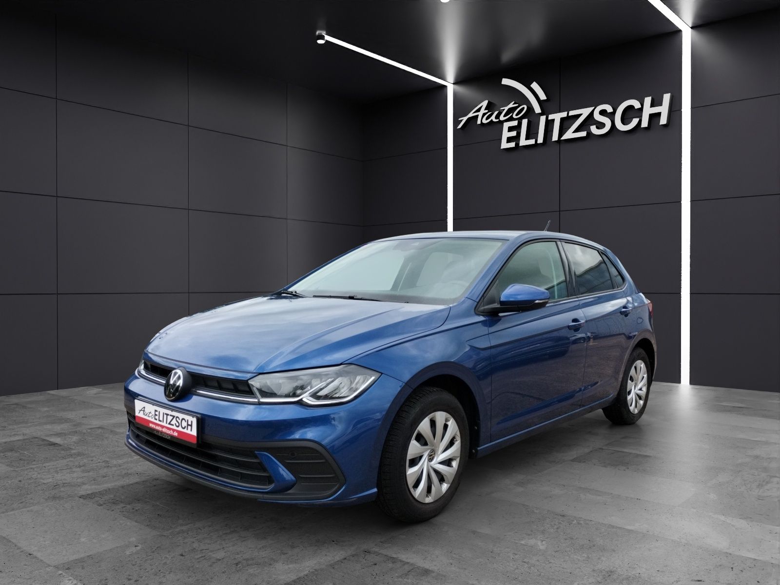 Fahrzeugabbildung Volkswagen Polo TSI Life LED Navi AID ACC PDC SH