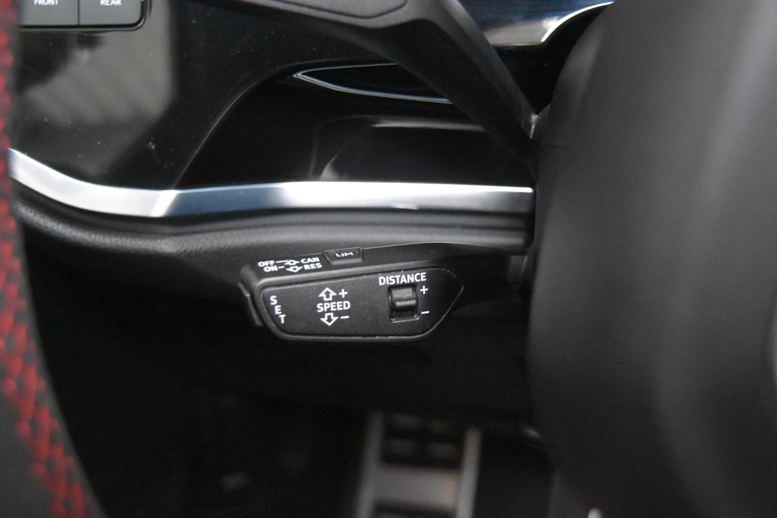 Audi RSQ3 Sportback Matrix-LED 360°Kamera Pano AHK
