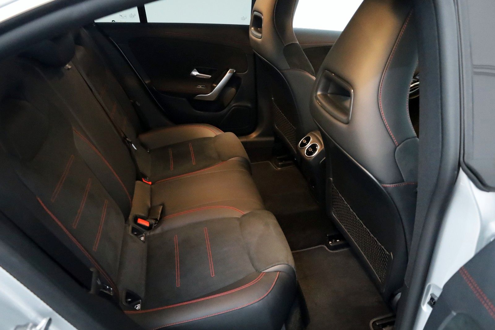 Fahrzeugabbildung Mercedes-Benz CLA 250e AMG Line Coupé Line T.Leder,Navi,LED,SH