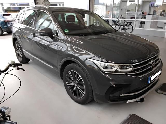 Volkswagen Tiguan 1.5TSI+DSG+Elegance+AHK+LED+FRONTSCH.-BHZ