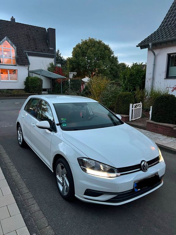 Image of Volkswagen Golf