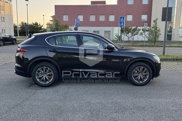 Alfa-Romeo Stelvio - 5