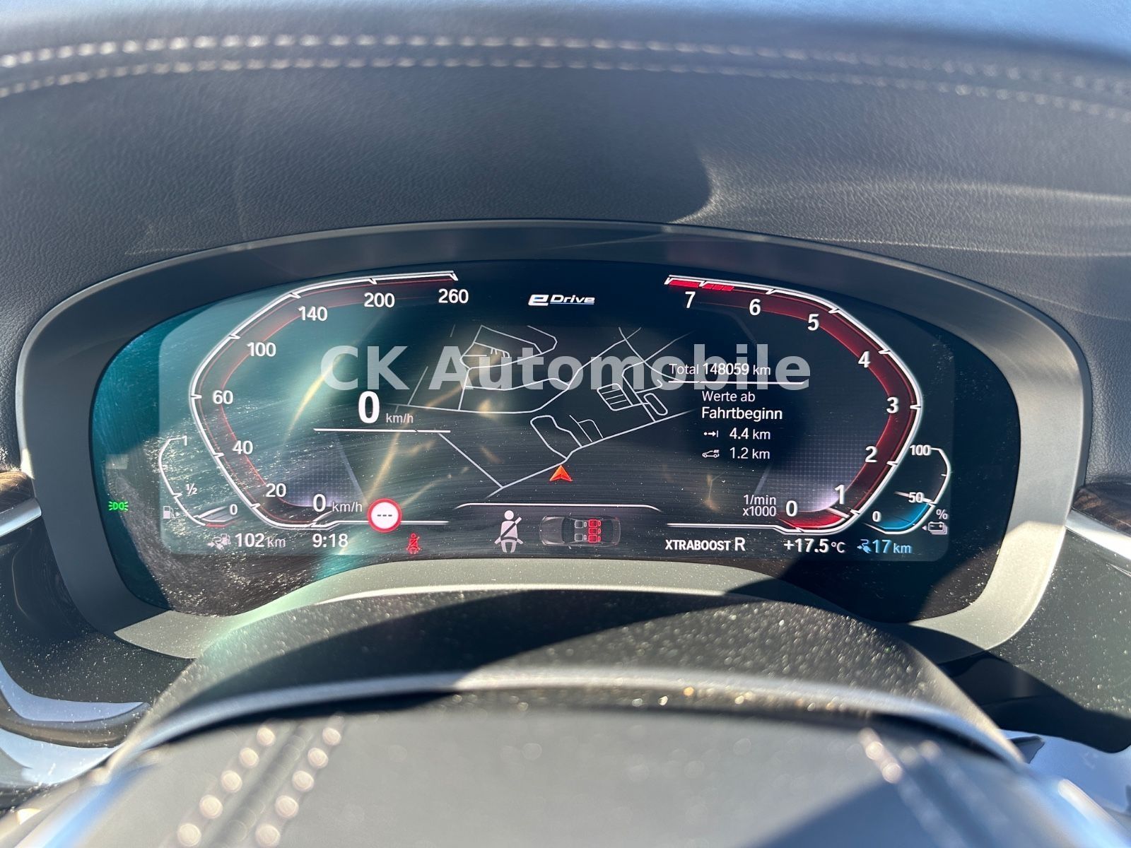 Fahrzeugabbildung BMW 530e xDrive Touring Luxury Line/Pano/LED/Kam/AHK