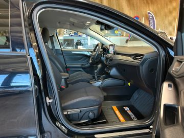 MYAUTOCENTER – Gebraucht- und Jahreswagen mit Werkstattservice in Pfaffenhofen Ford Focus 1,5 EcoBoost Titanium