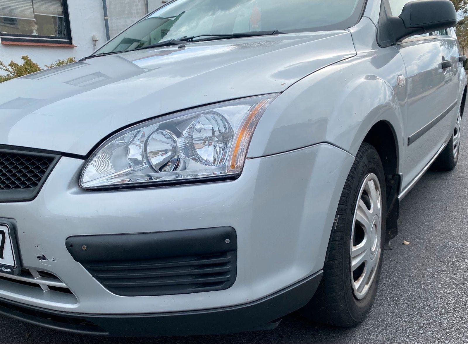 Ford Focus 2005 — photo 10