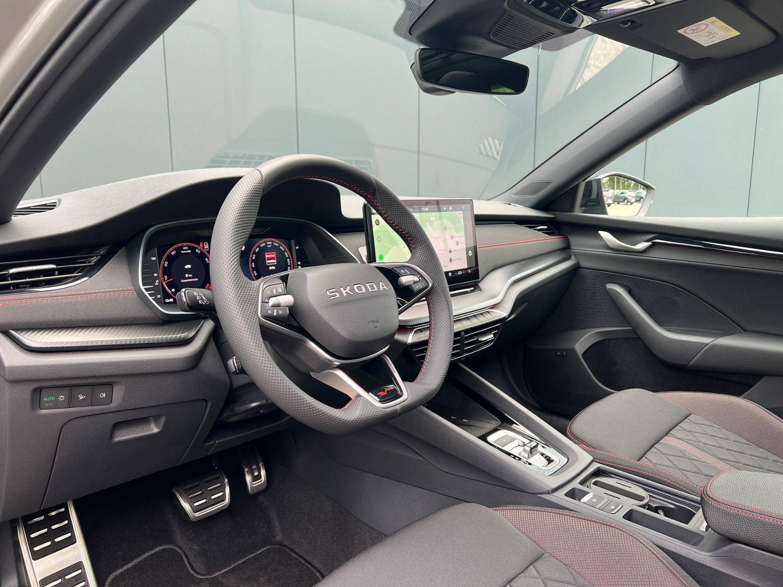 Fahrzeugabbildung SKODA Octavia Combi RS 2,0 TSI DSG *AHK, ACC, Matrix,