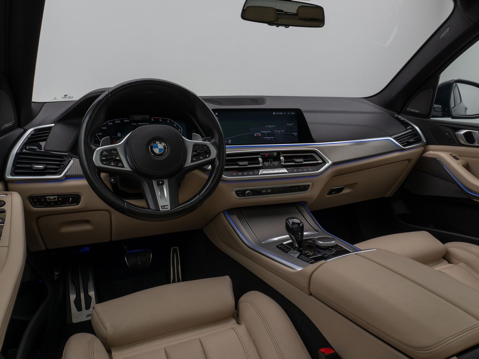 Fahrzeugabbildung BMW X5 M50d Panoram Laser 360°HUD DAB H/K AHK DisplK