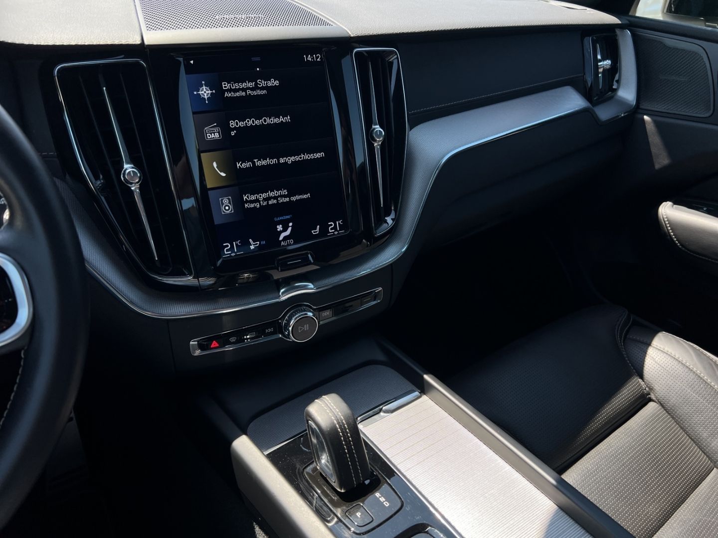 Volvo XC60 R Design AWD HeadUp Aktives Fahrwerk foto 19