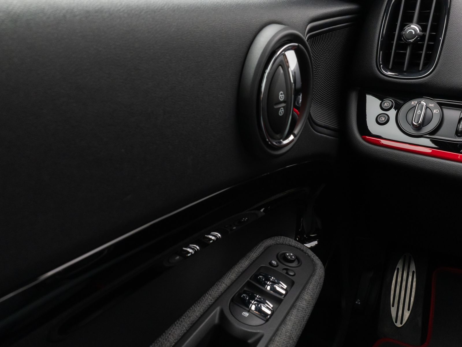 Fahrzeugabbildung MINI Countryman D (Cooper) JC Works All4 AHK Kamera