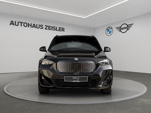 Foto Nummer 5: BMW iX1