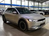 Hyundai Ioniq 5 Uniq 4WD Pano. BOSE HUD Navi Leder NSCC - Hyundai IONIQ 5 mit Schiebedach