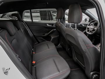 Ford Focus Turnier 1.0 ST-Line X Drive-Assist Navi