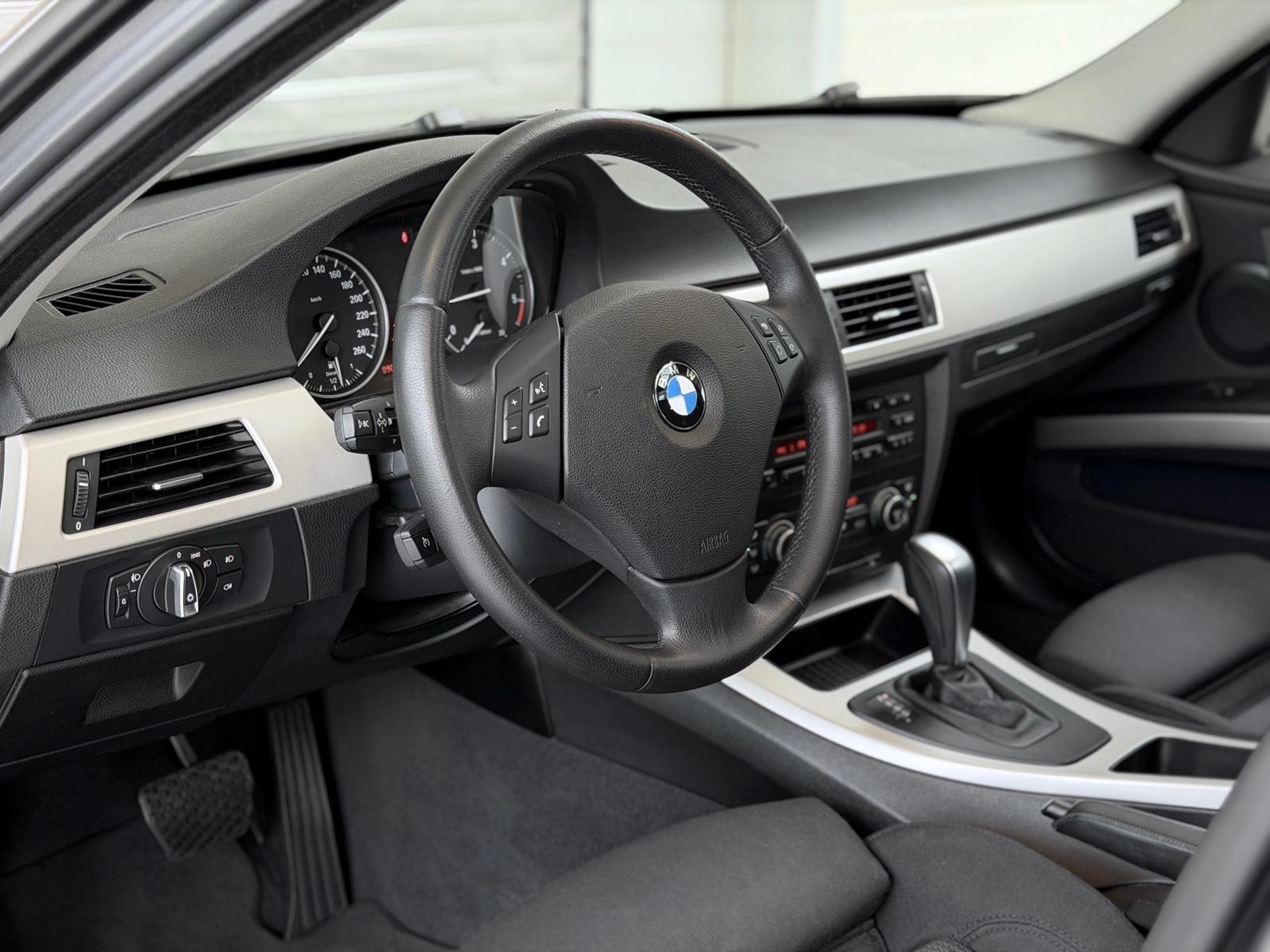BMW 320D TOURING 2.0 177ch BVA Toit pano ouvrant Sièges chauffants sport - 1ERE MAIN