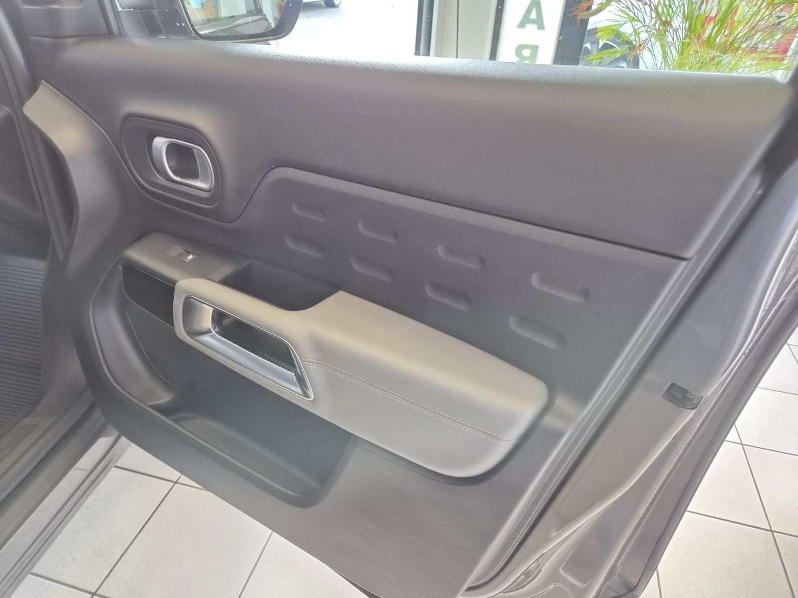 Fahrzeugabbildung Citroën C5 Aircross C-Series Hybrid / KAMERA /SCHECKHEFT