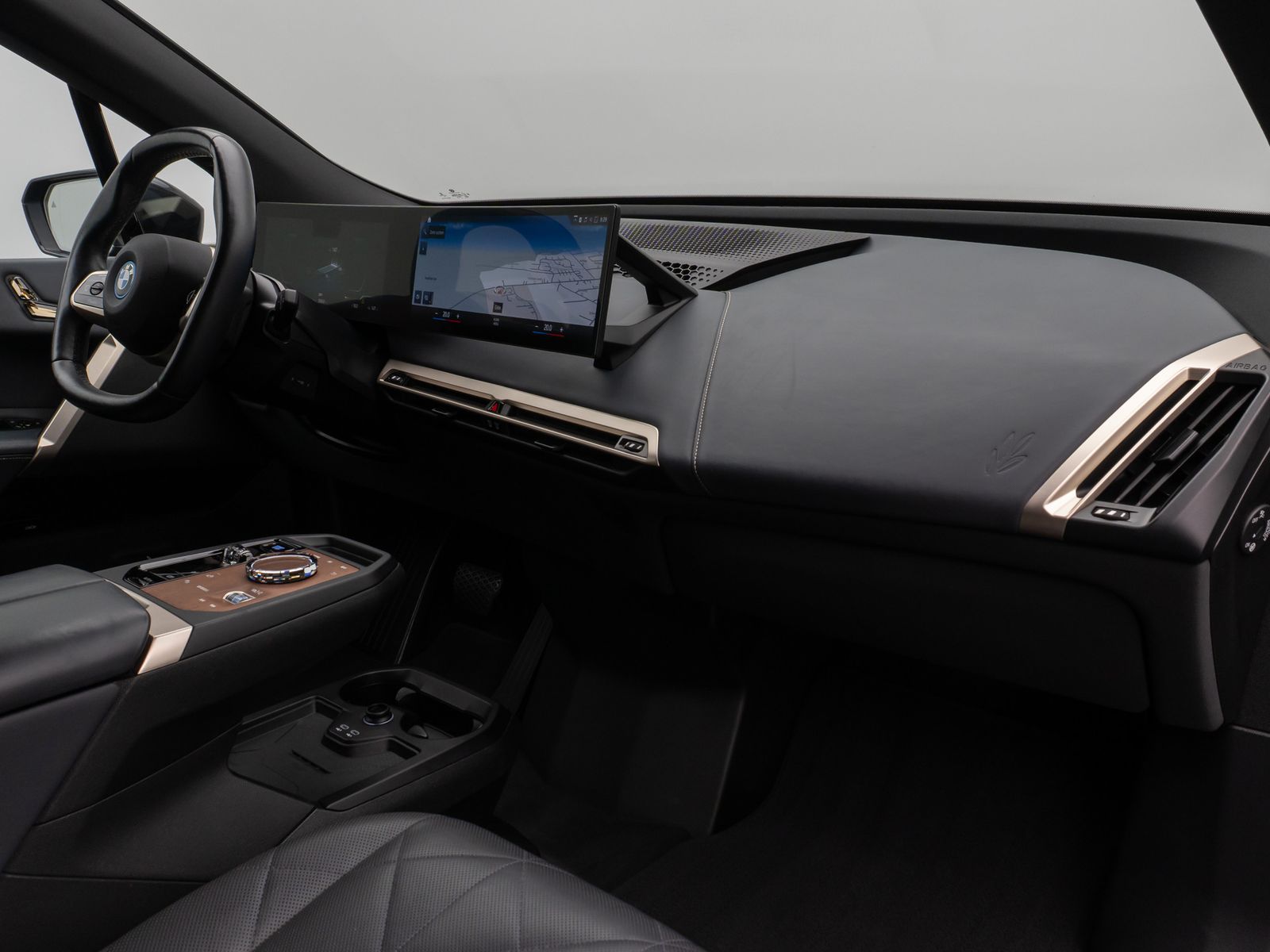 Fahrzeugabbildung BMW iX xD40 Panorama 360°DAB H/K Laser ACC AHK Sport