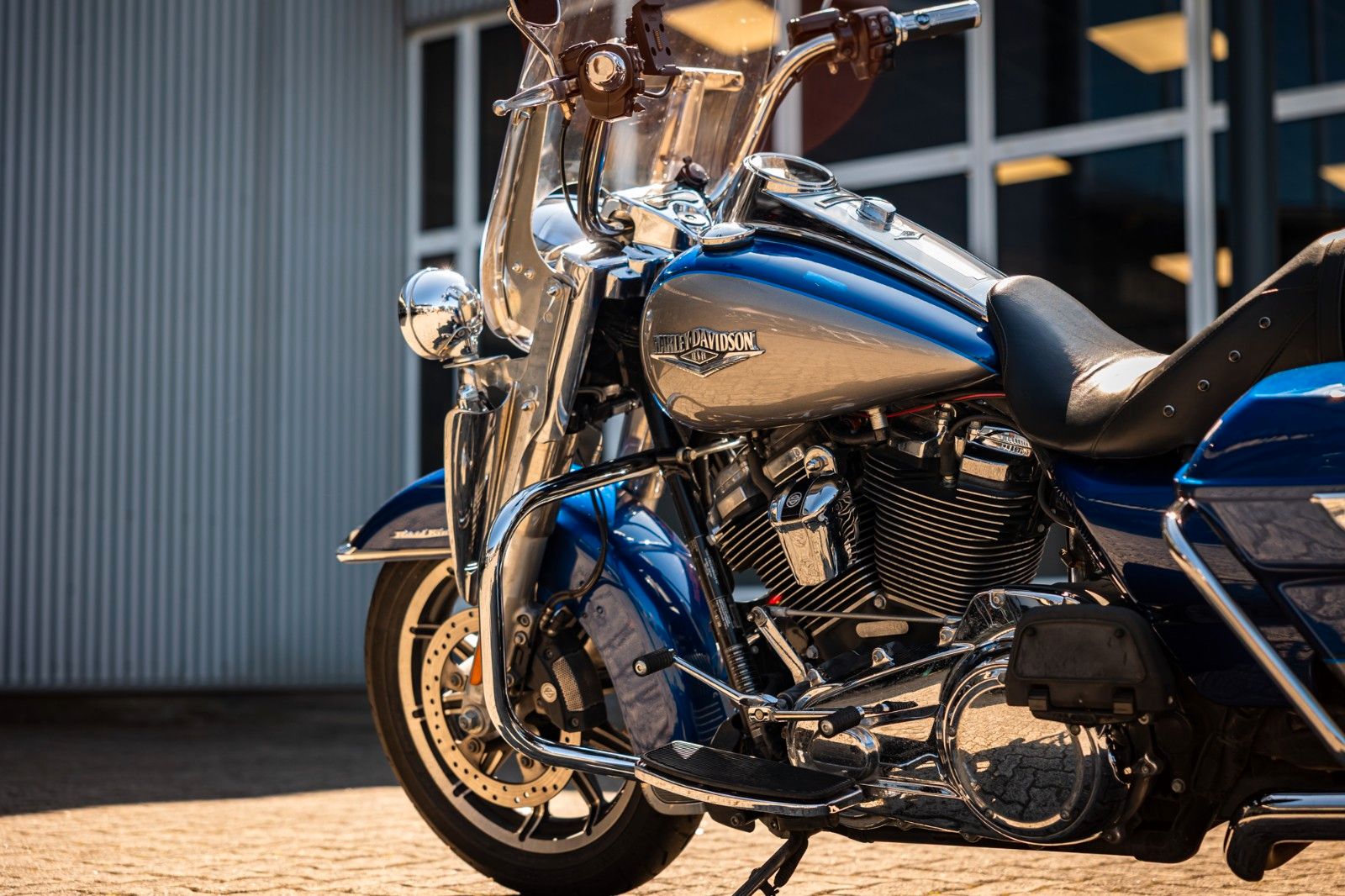 Fahrzeugabbildung Harley-Davidson FLHRC Road King Classic 107 cui -Screamin Eagle-