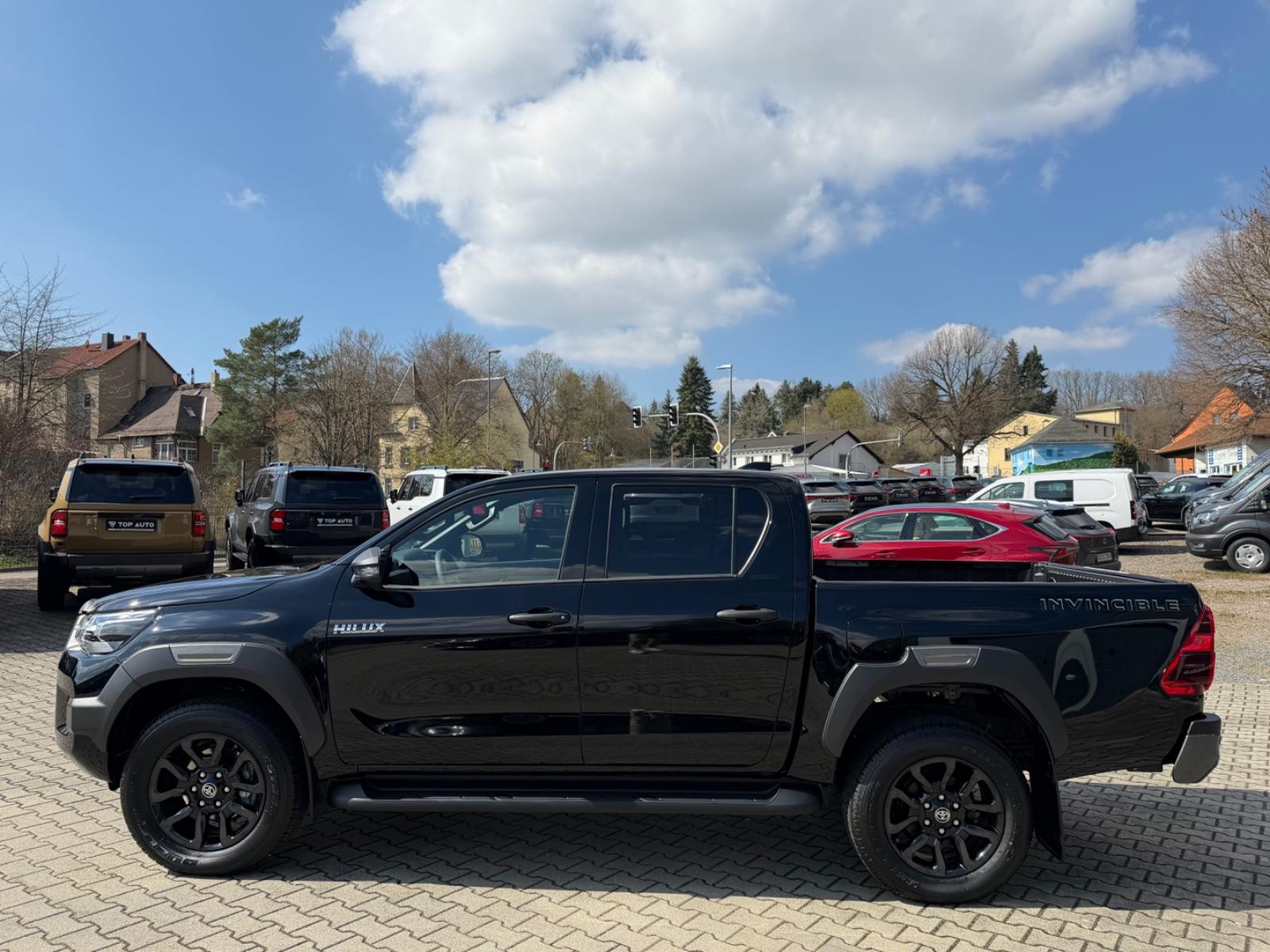 Toyota Double Cab INVINCIBLE 2.8Aut.Leder.LED.Kam.AHK