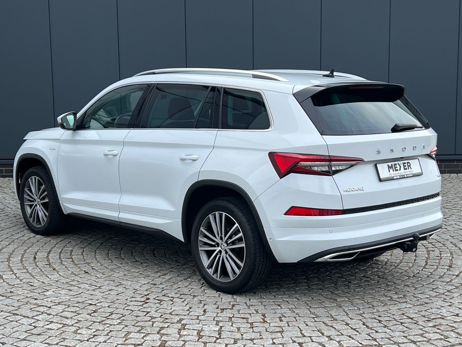 Fahrzeugabbildung SKODA Kodiaq L&K 2.0 TSI DSG 4x4 *AHK, CANTON, Standhz