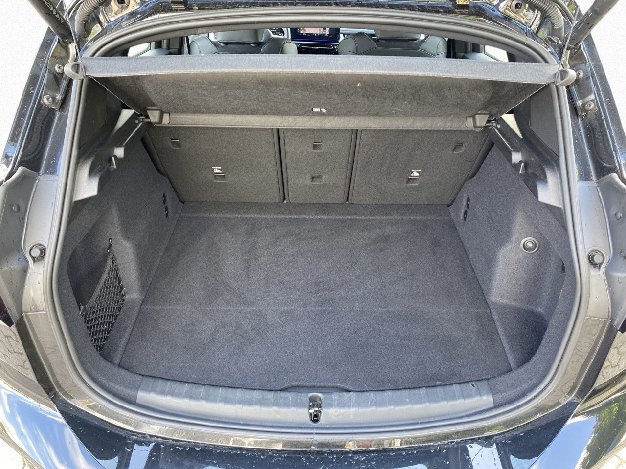 BMW 223 Active Tourer - Bild 17