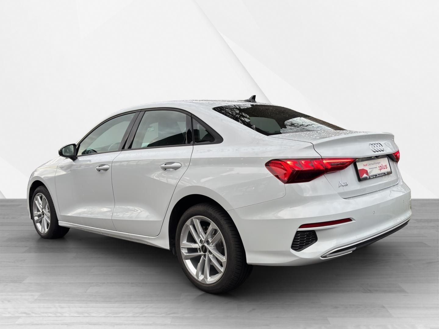 Fahrzeugabbildung Audi A3 Limousine advanced 30 TFSI S tronic Pano AHK