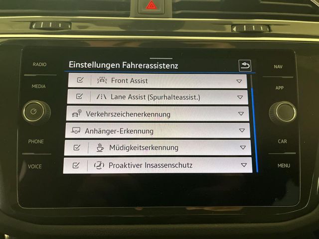 Tiguan 2.0 TDI DSG Move Bluetooth Navi LED Klima