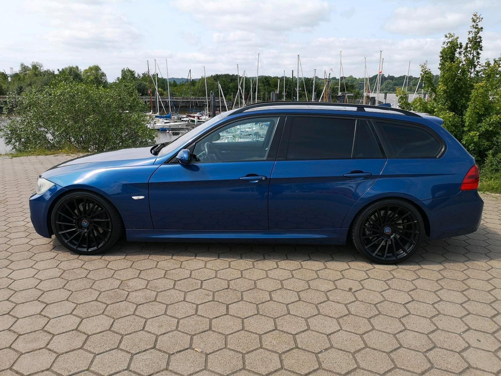 BMW 325 2007 — rear view