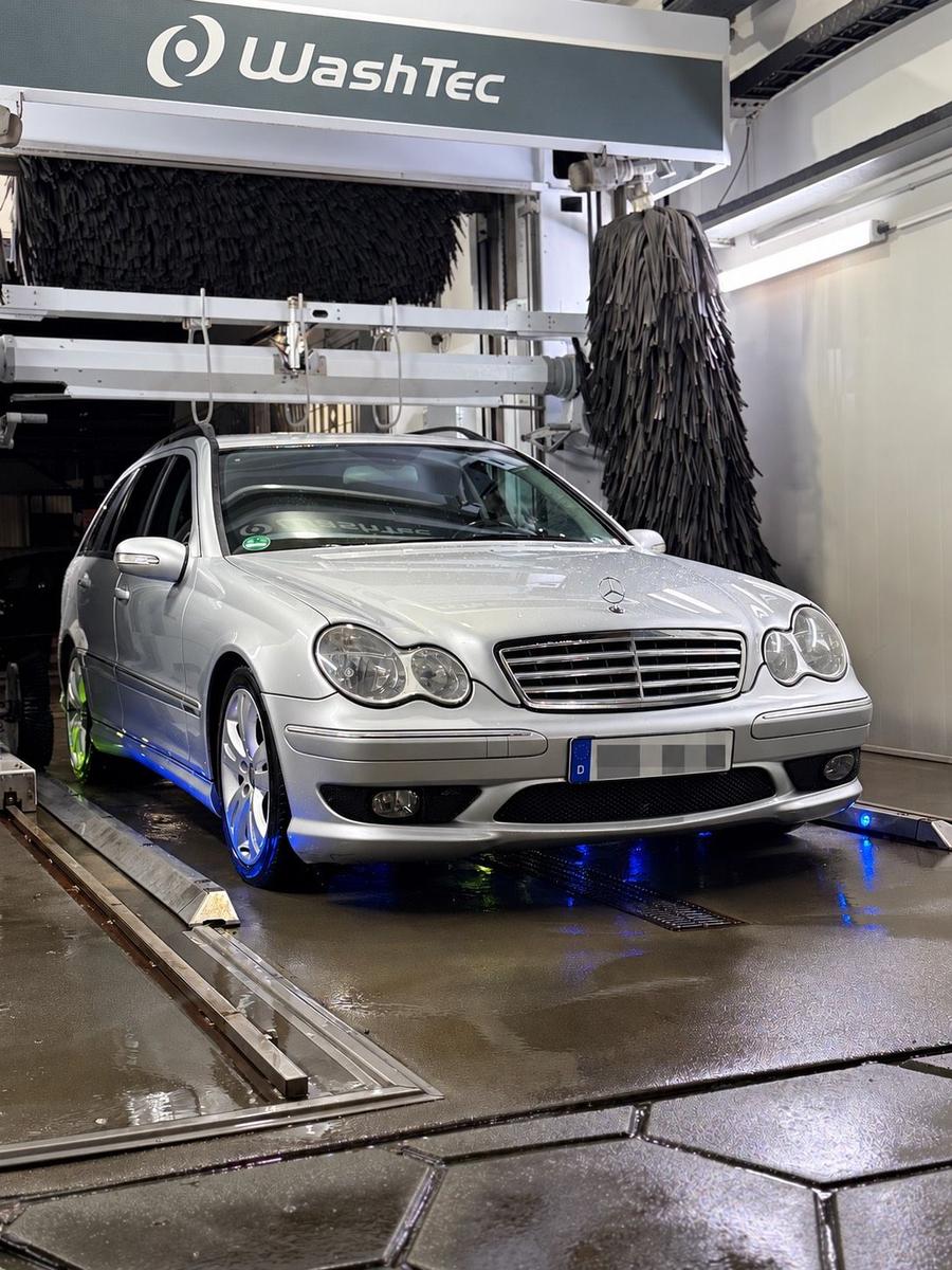 Mercedes-Benz C 220