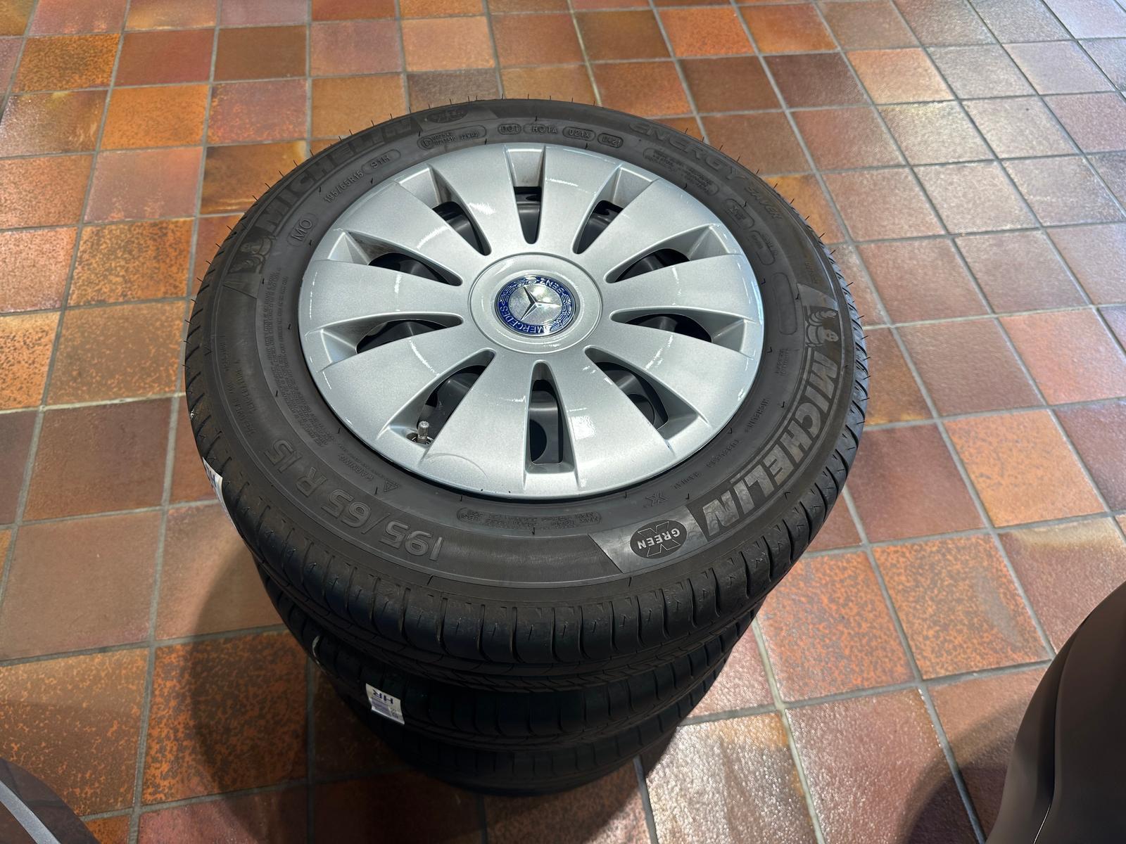 Mercedes-Benz A 180 7G LED LEDER-SPORTSI NAV KAM SPUR TEMPO SH