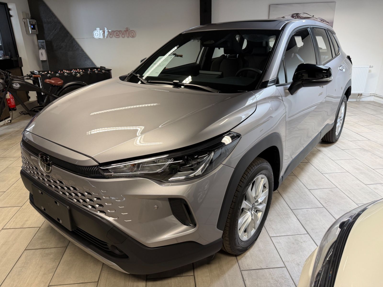 Toyota Corolla Cross - 1