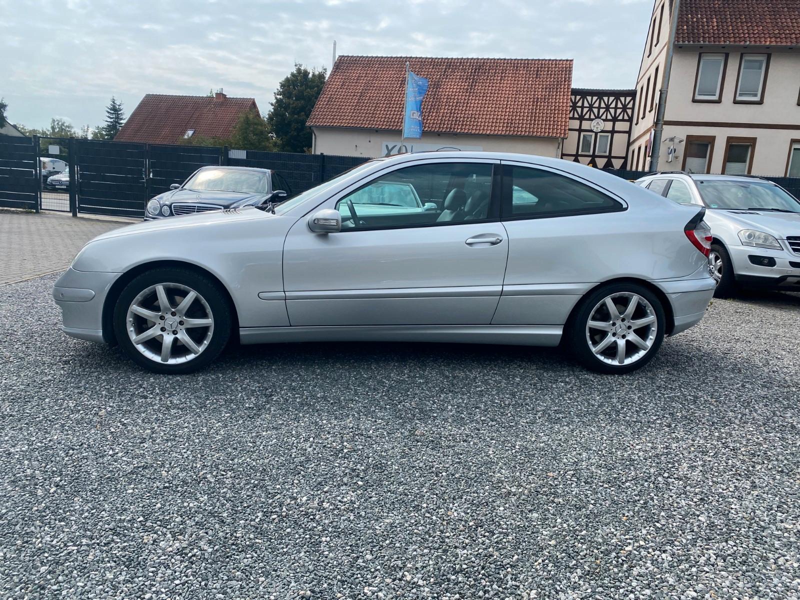 Mercedes-Benz C 320 Sportcoupe Sportpaket V6 Memory PANO PDC