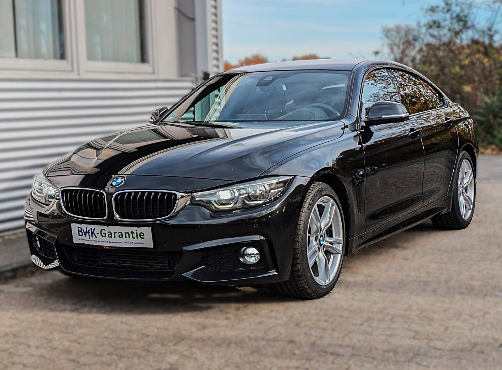 Fahrzeugabbildung BMW 420d Gran Coupe M SPORT SAG LEDER NAVI HUD LED