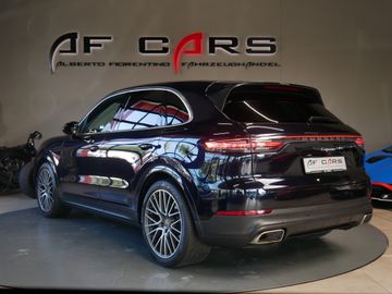 Porsche Cayenne - 3