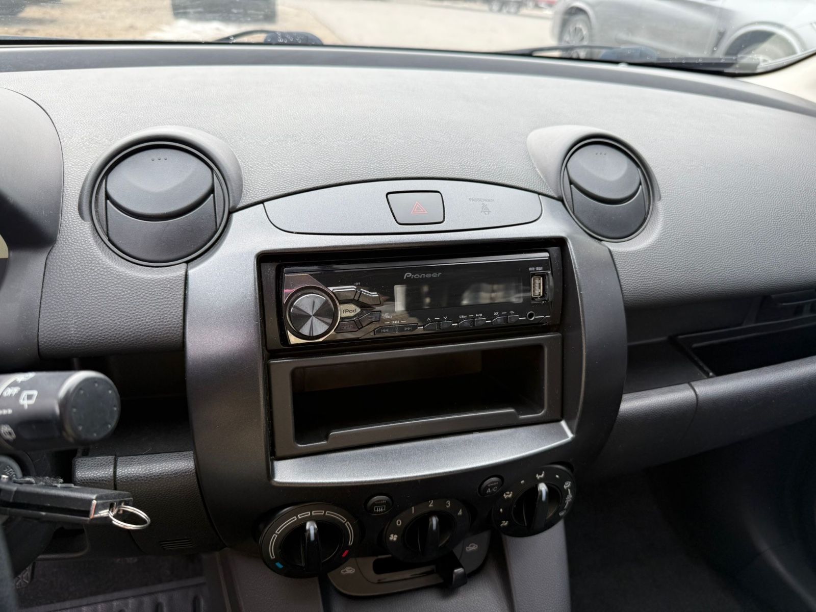 MAZDA 2 2 Lim. 1.3  Active*5-TÜRIG*KLIMA*, Ansicht 9