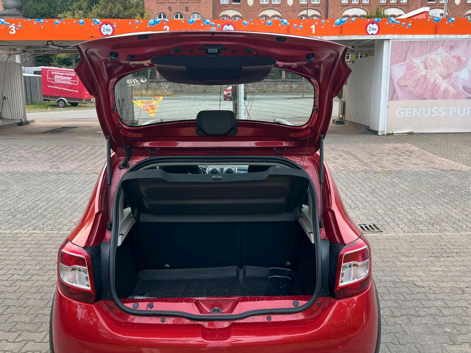 Dacia Sandero 2015 — photo 11