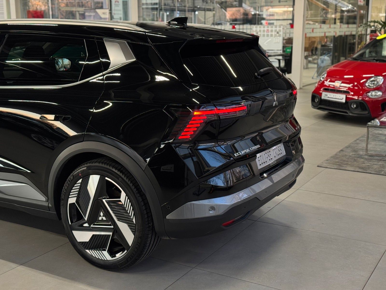 Fahrzeugabbildung Mitsubishi Eclipse Cross EV Diamant TOP Luxury-Paket + 22KW