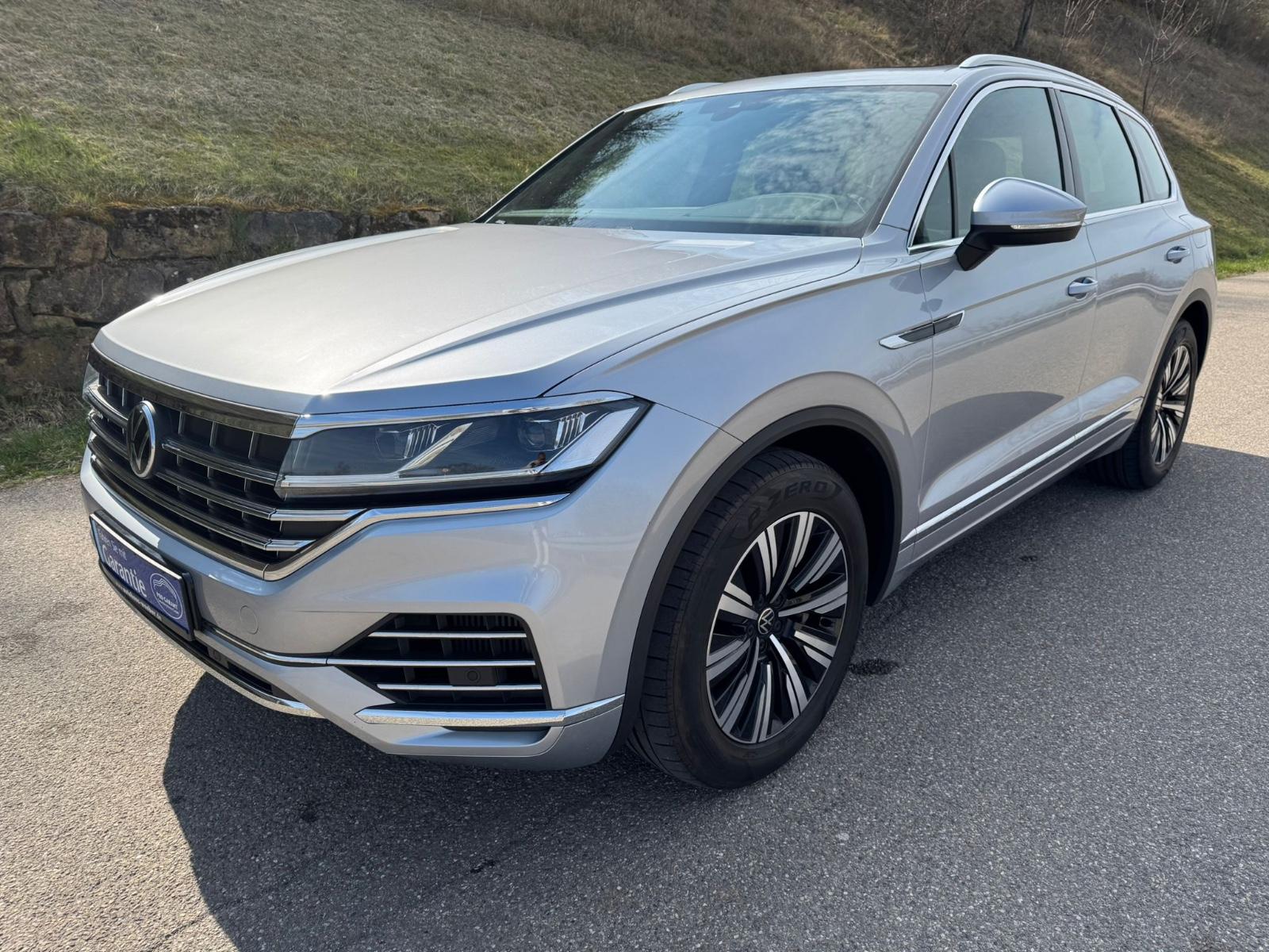 Volkswagen Touareg Elegance 4Motion eHybrid/1HD/Leder/Pano/