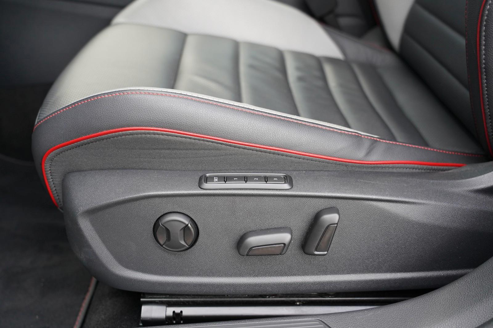 Volkswagen Golf GTI Clubsport PERFORMANCE AKRA PANO LEDER H&K IQ, миниатюра 7