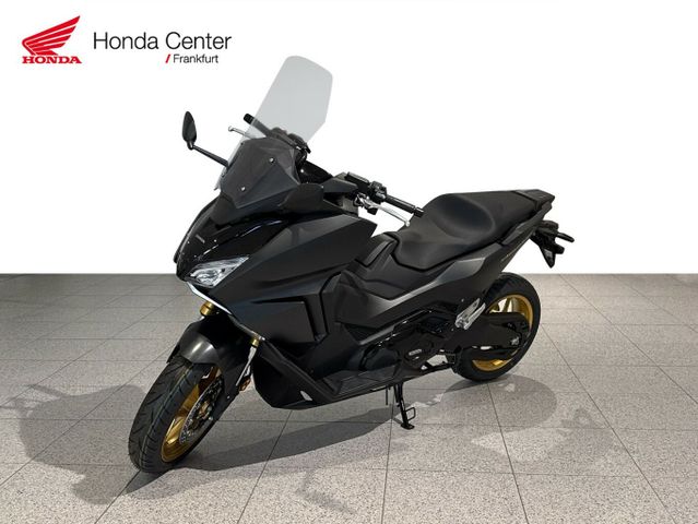 Honda Forza 750