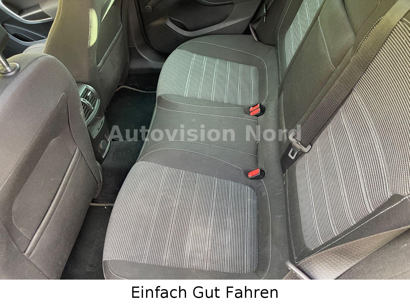 Opel Insignia 2011 — фото 11