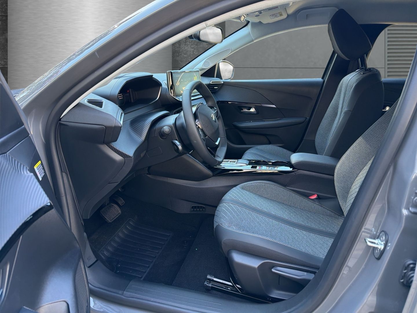 Peugeot e-208 - Bild 7
