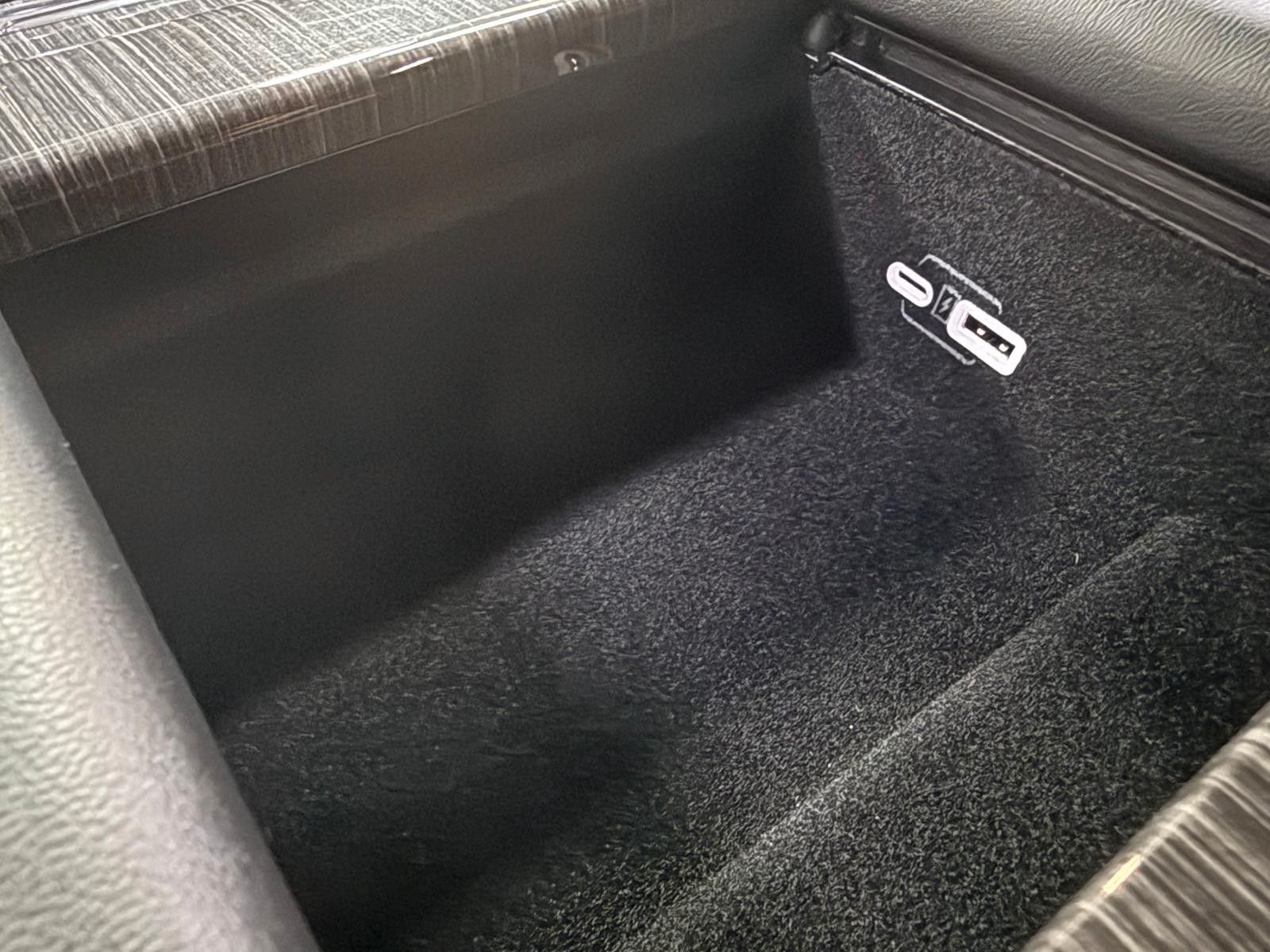Fahrzeugabbildung Jeep WAGONEER SERIES III 5.7L-LUFTFED.-8 SITZE-LPG