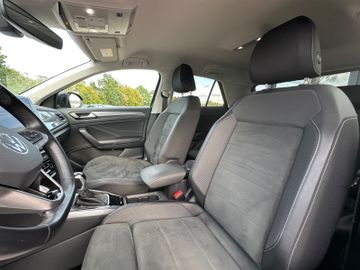 Volkswagen T-Roc - 12
