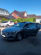Mercedes-Benz GLA200 AMG Line aus 3. Hand ,Frisch vom Service - Mercedes-Benz GLA 200 in Bonn