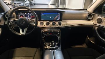Mercedes E 200 - 7