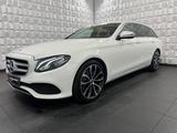 Mercedes-Benz E 250 T Avantgarde/LED/NAVI/Leder/Ambient/Wide - Mercedes-Benz E 250: Avantgarde