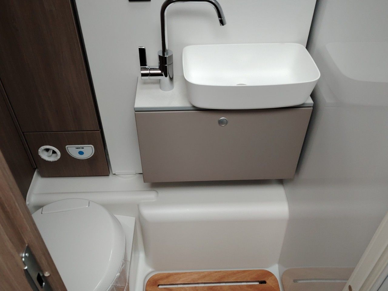 Fahrzeugabbildung Carado T 328 PRO+ Modelljahr 2026