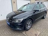 Volkswagen SOUND NAVI MEDIA APPLECARPL.ACC.SPUR.AHK.PDC.MFL - VW Tiguan Gebrauchtwagen